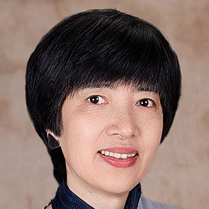 女性修正後